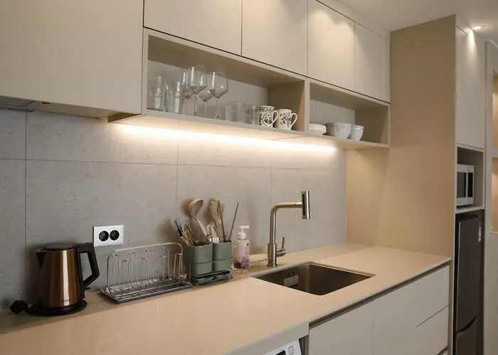 Hongdae St10, Wide,bright & Stylish House Aparthotel